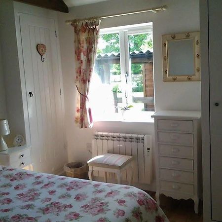 Stable Oak Cottages 梅德斯通 外观 照片