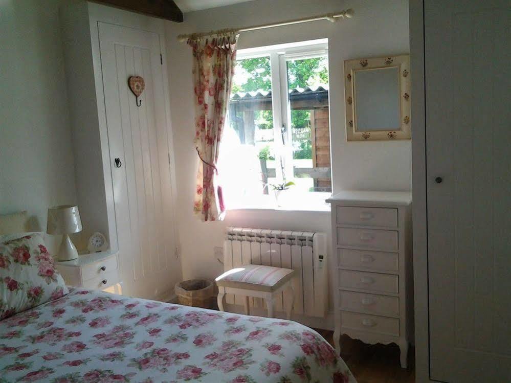 Stable Oak Cottages 梅德斯通 外观 照片